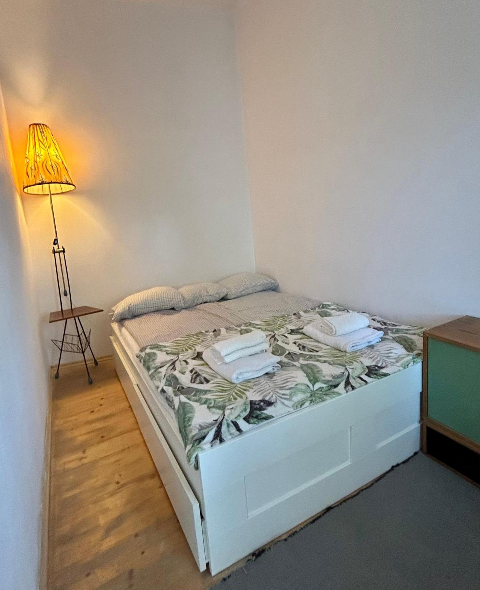 Tenement Apartment 90M2 City Center كراكوفيا المظهر الخارجي الصورة